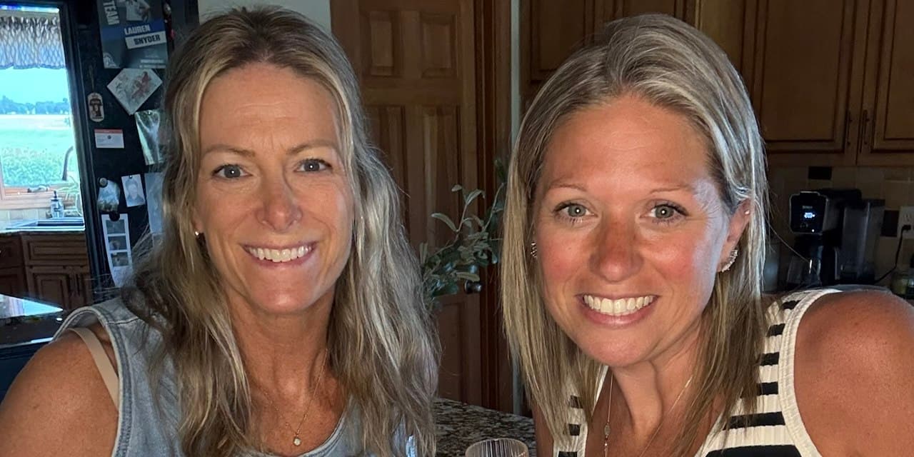 Coach Jen Snyder and Coach Amy Sheefel, Simple Made Wellness founders